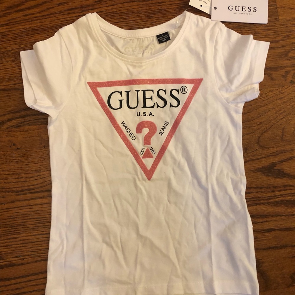 Little girls size 6 Guess T-shirt